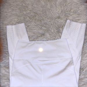 White lululemon leggings